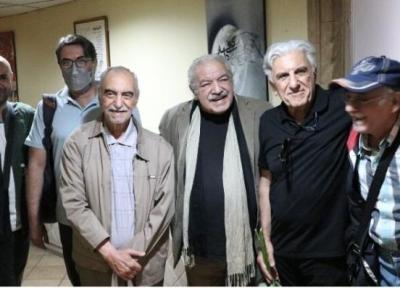 تصاویر ، از پارسا پیروزفر تا الناز شاکردوست؛ چه هنرمندانی از نمایش پدر دیدن کردند؟